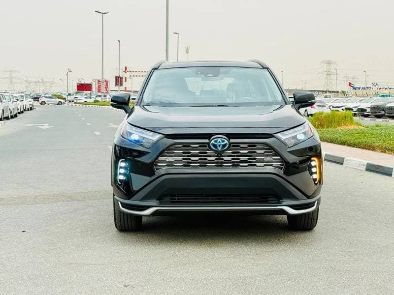 2023 Toyota RAV4 LTD HEV thumbnail 7