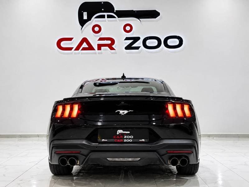 2024 Ford Mustang PREMIUM thumbnail 5