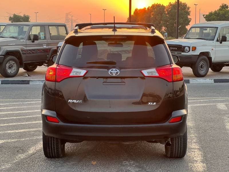 2014 Toyota RAV4 thumbnail 4