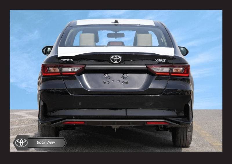 2026 Toyota Yaris E thumbnail 3