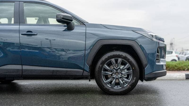 2026 Toyota RAV4 XLE thumbnail 6