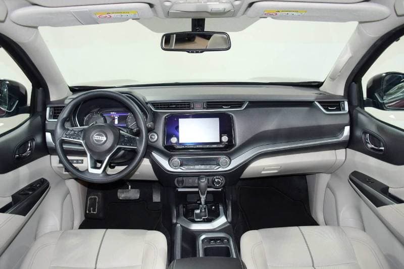 2023 Nissan X Terra TITANIUM thumbnail 5