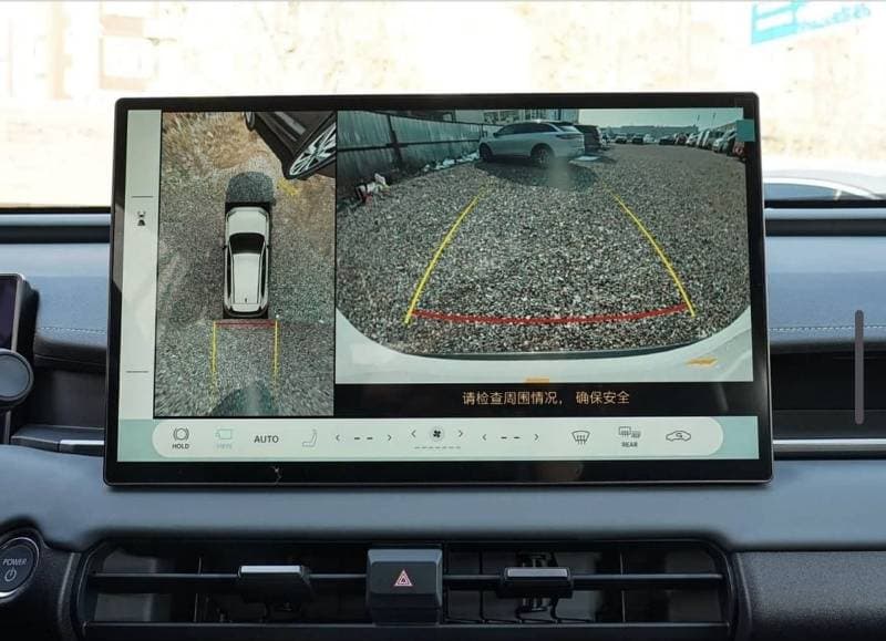 2026 Toyota RAV4 VXR HEV thumbnail 6