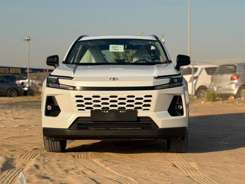 2026 Toyota RAV4 LE thumbnail 2