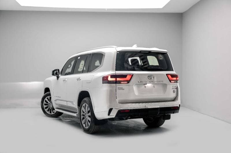 2026 Toyota Land Cruiser VXR thumbnail 4