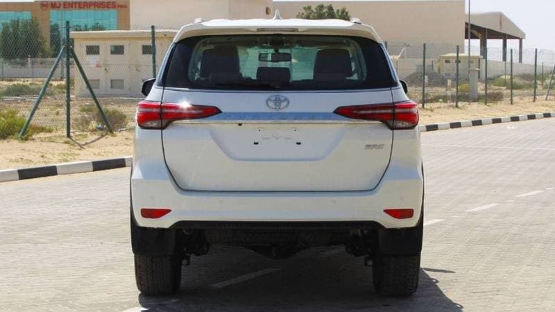 2024 Toyota Fortuner EXR thumbnail 6