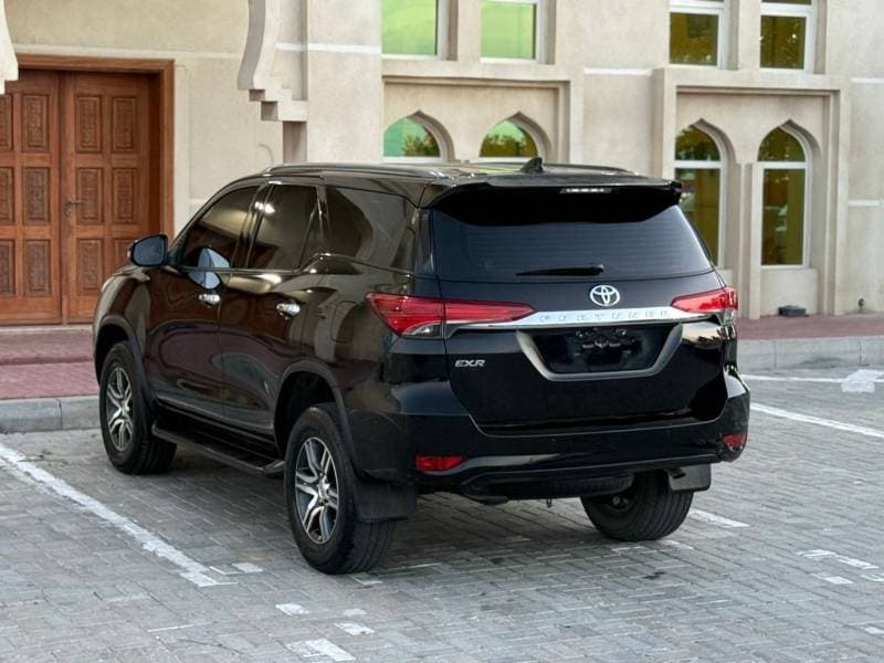 2020 Toyota Fortuner EXR thumbnail 6
