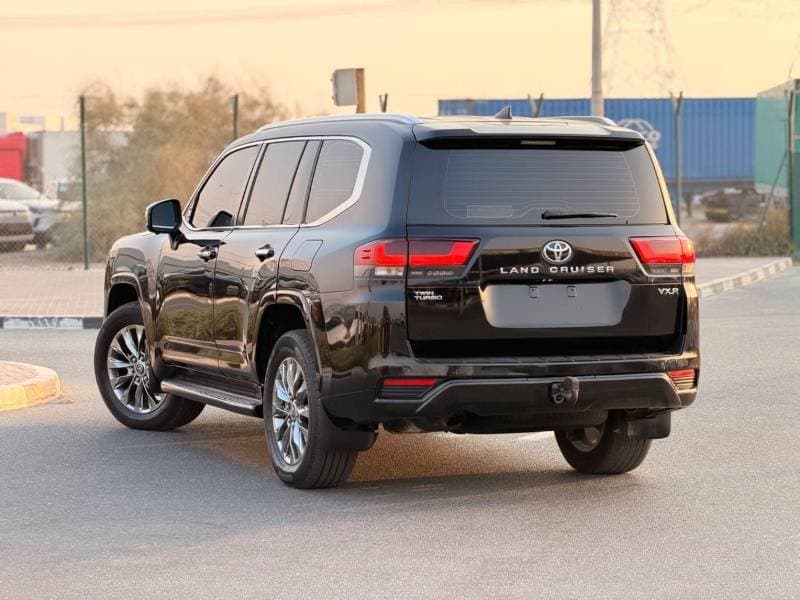 2023 Toyota Land Cruiser VXR thumbnail 6