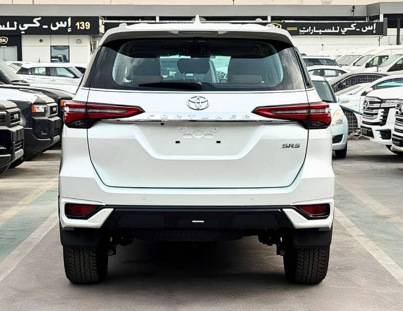 2026 Toyota Fortuner SR5 thumbnail 3