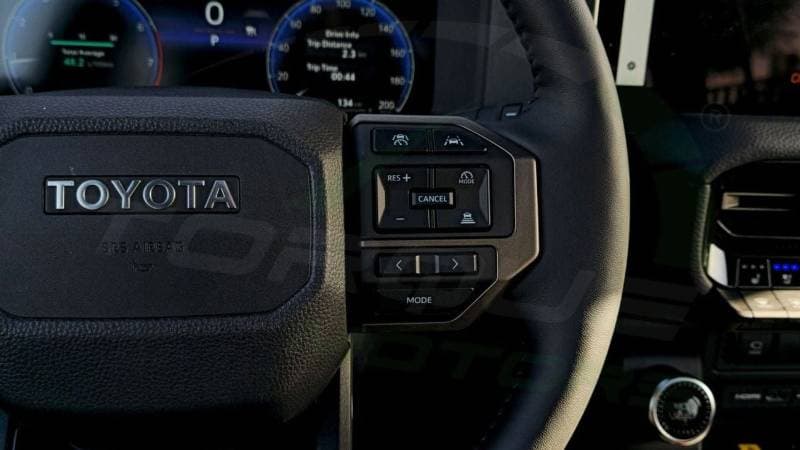 2026 Toyota Prado ADVENTURE thumbnail 8