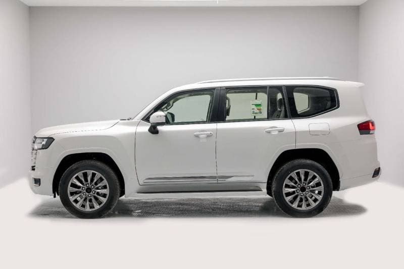 2026 Toyota Land Cruiser GXR thumbnail 4