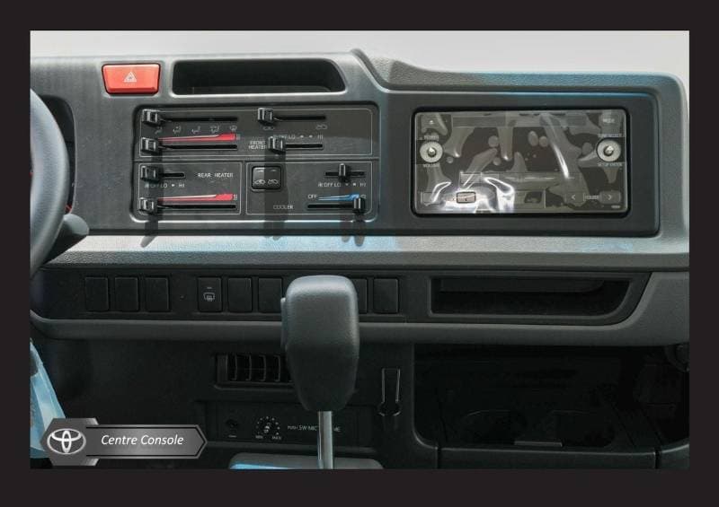 2025 Toyota Coaster thumbnail 8