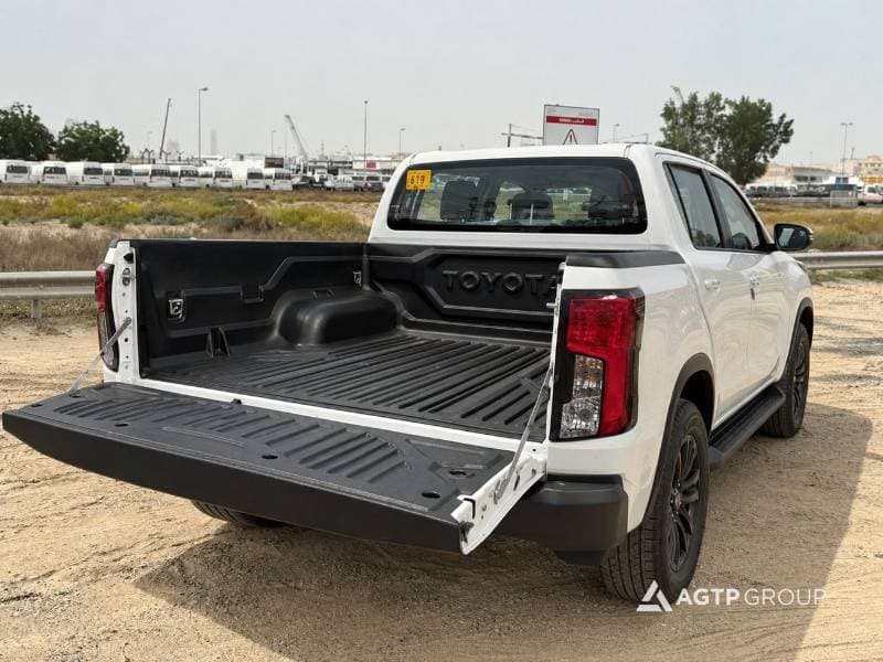 2026 Toyota Hilux DX thumbnail 5