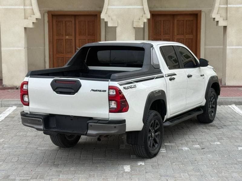 2021 Toyota Hilux ADVENTURE thumbnail 5