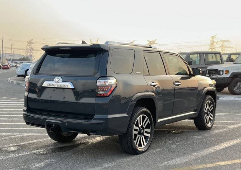 2024 Toyota 4Runner thumbnail 5