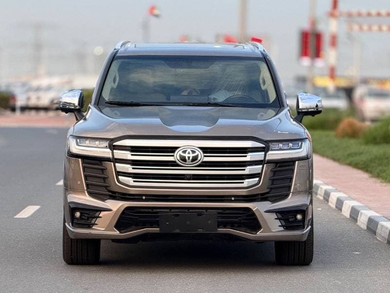 2022 Toyota Land Cruiser GXR thumbnail 6