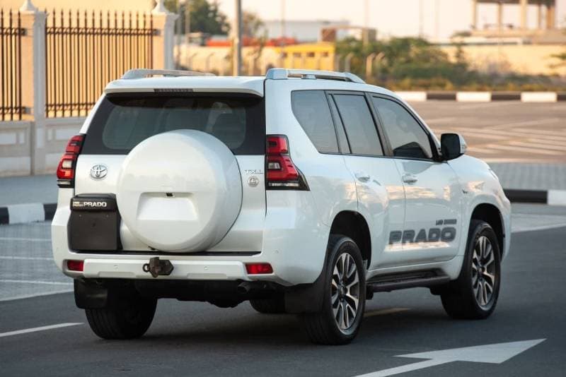 2022 Toyota Prado TX L thumbnail 3