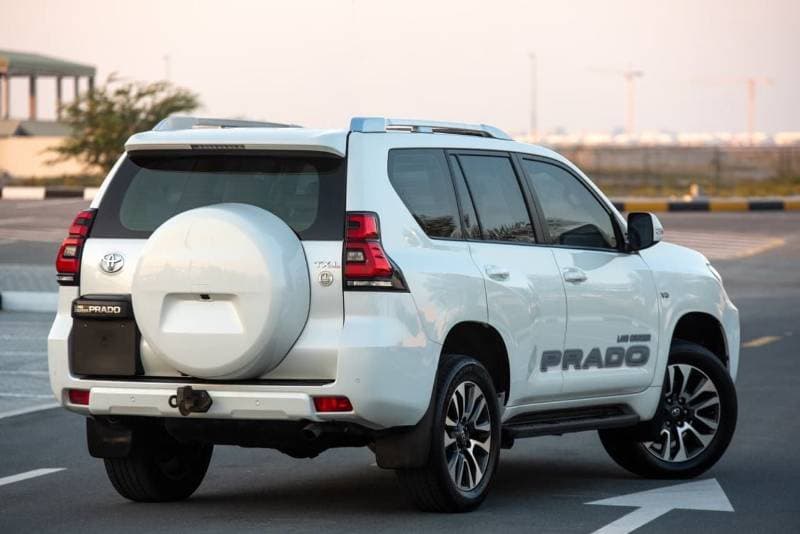 2022 Toyota Prado TX L thumbnail 2