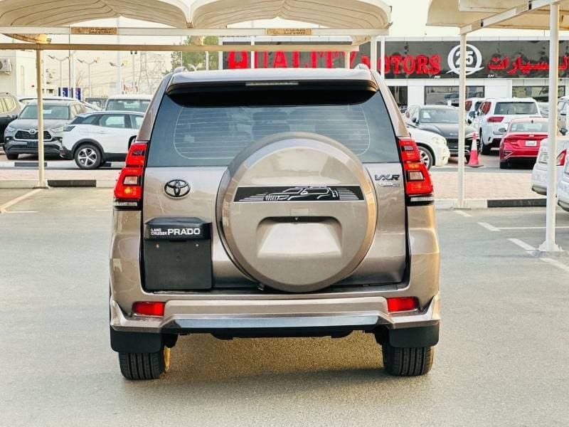 2021 Toyota Prado VXR thumbnail 6