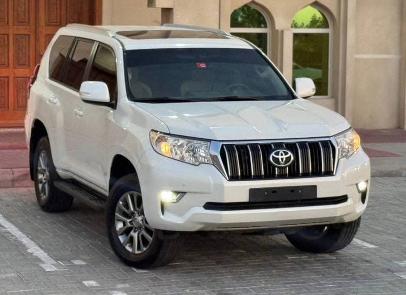 2020 Toyota Prado GXR thumbnail 3