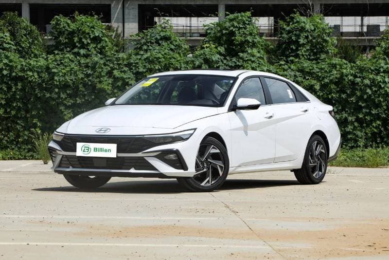 2025 Hyundai Elantra COMFORT thumbnail 2