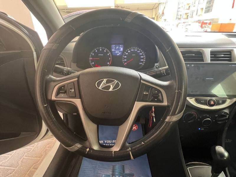 2016 Hyundai Accent GLS thumbnail 6