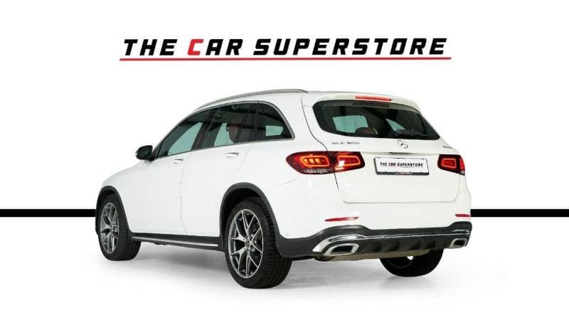 2020 Mercedes Benz GLC 300 AMG thumbnail 5