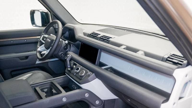 2020 Land Rover Defender thumbnail 7