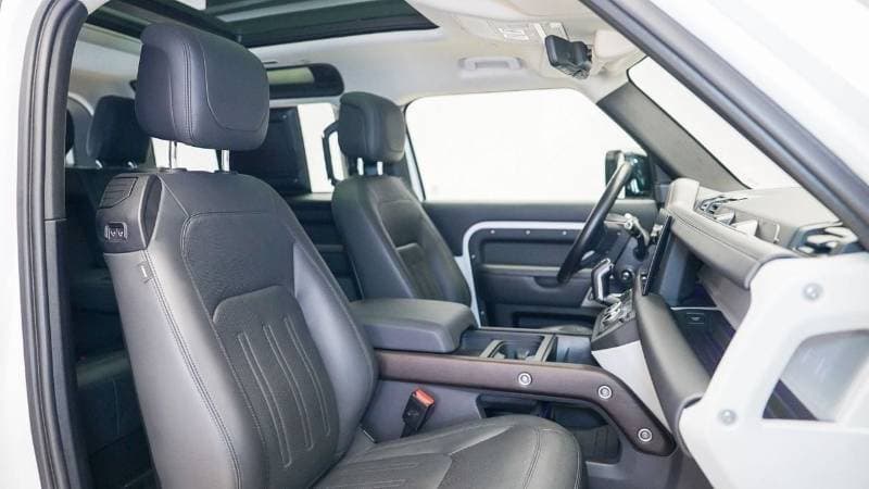 2022 Land Rover Defender thumbnail 5
