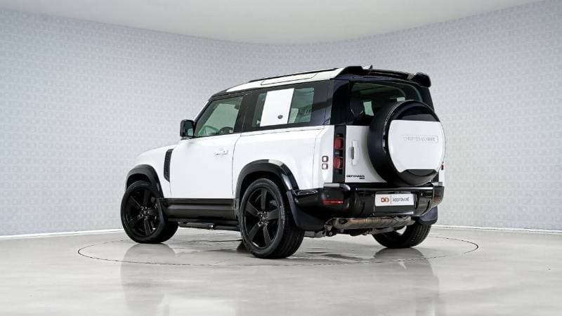 2022 Land Rover Defender thumbnail 2