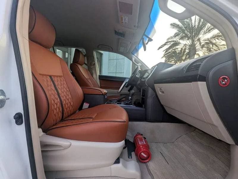 2018 Toyota Prado EXR thumbnail 6