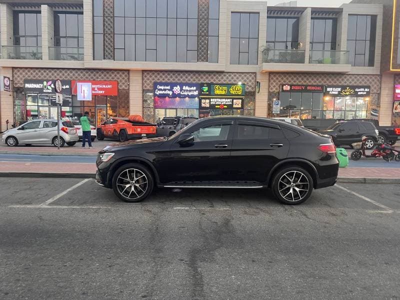 2021 Mercedes Benz GLC 300 AMG thumbnail 6