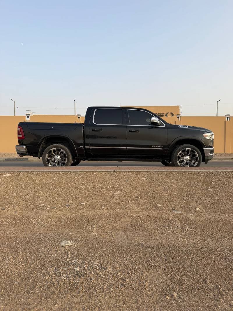 2021 RAM 1500 LIMITED thumbnail 8