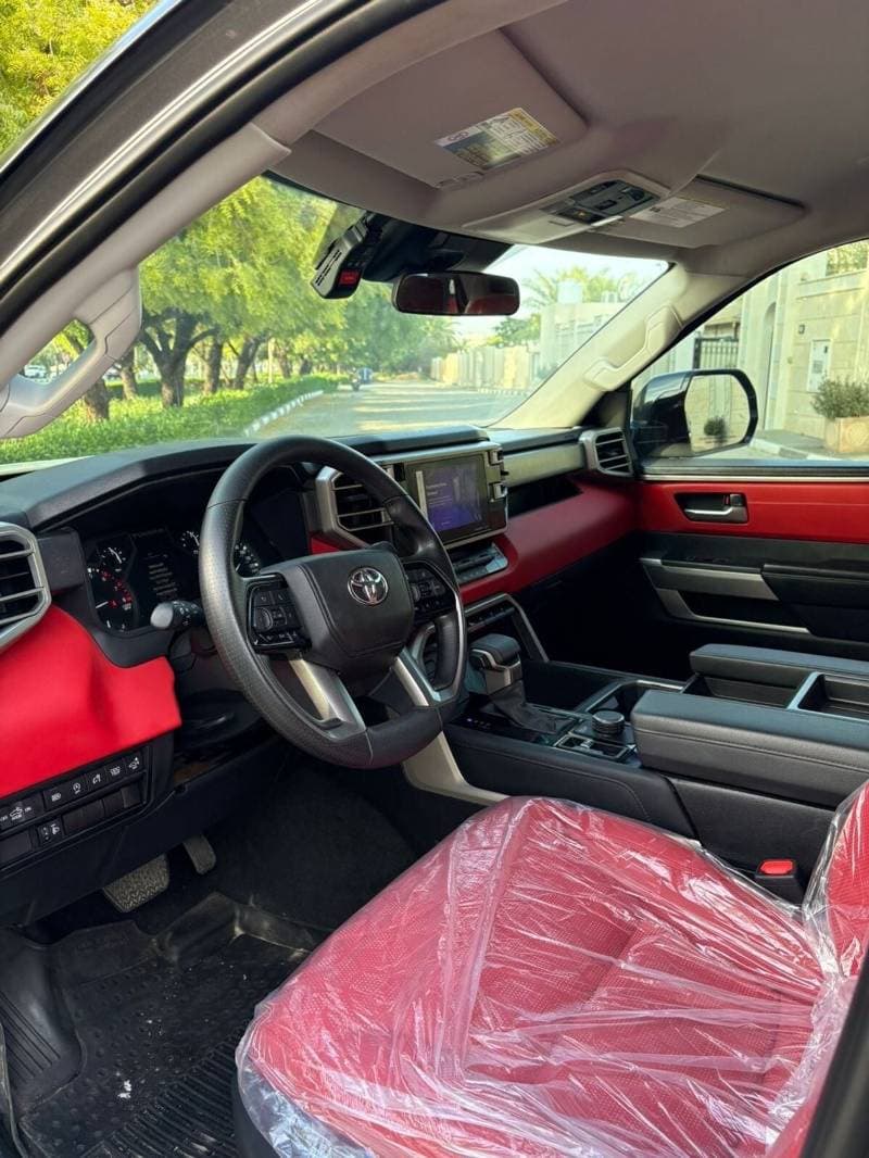 2023 Toyota Tundra thumbnail 5