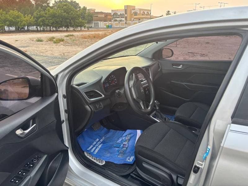 2020 Hyundai Accent GL MID thumbnail 6