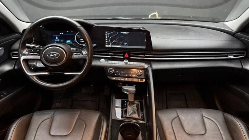 2023 Hyundai Elantra thumbnail 5