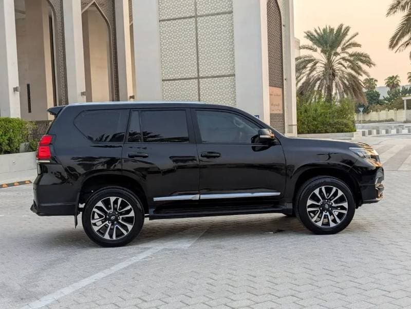 2020 Toyota Prado TX L thumbnail 8