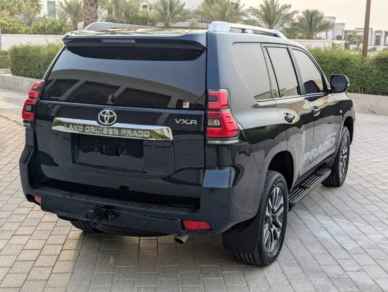 2022 Toyota Prado GXR thumbnail 6