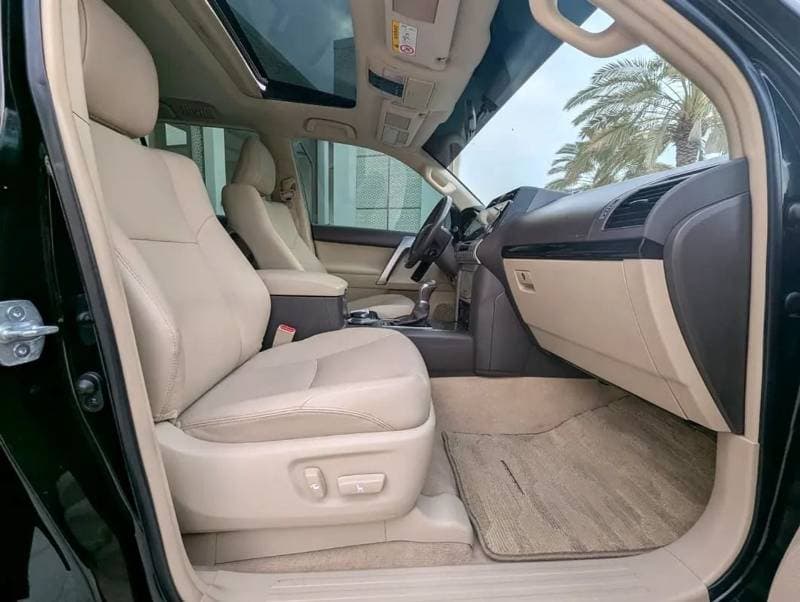 2022 Toyota Prado TX L thumbnail 8