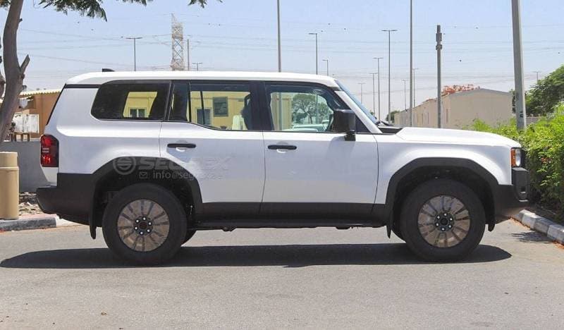 2026 Toyota Prado thumbnail 3