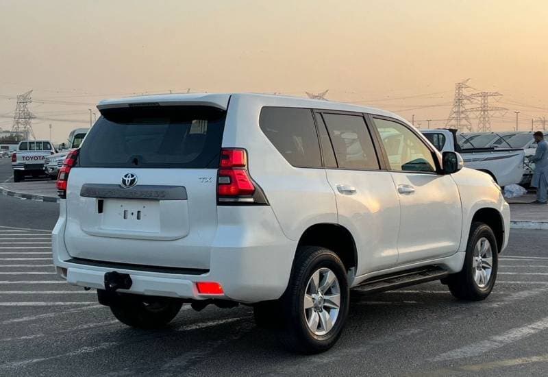 2023 Toyota Prado TX L thumbnail 5