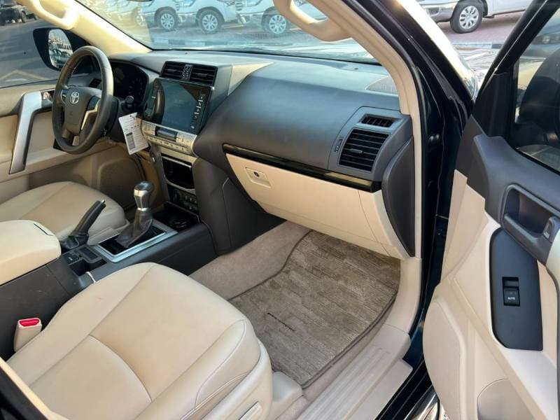 2022 Toyota Prado TX L thumbnail 7