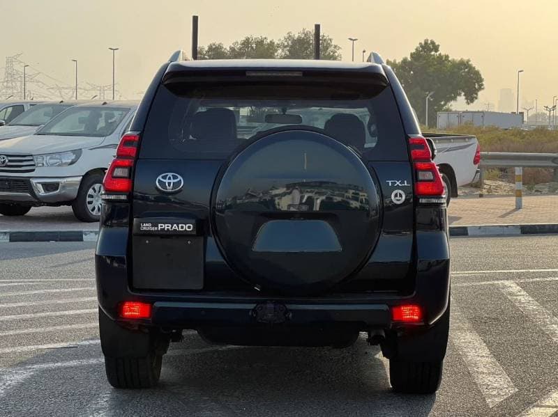 2022 Toyota Prado TX L thumbnail 6