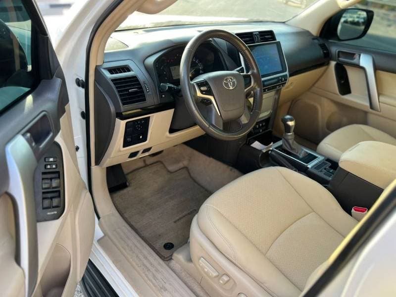 2023 Toyota Prado TX L thumbnail 8