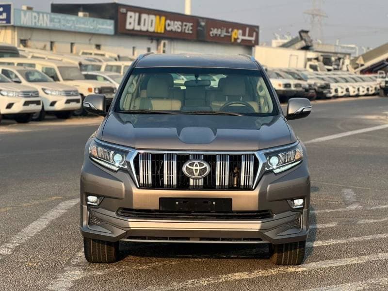2022 Toyota Prado TX L thumbnail 2