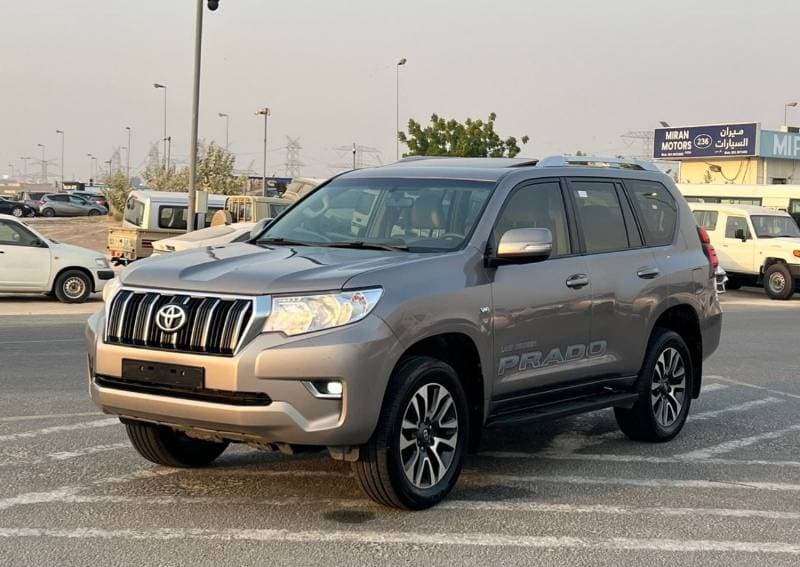 2022 Toyota Prado thumbnail 2