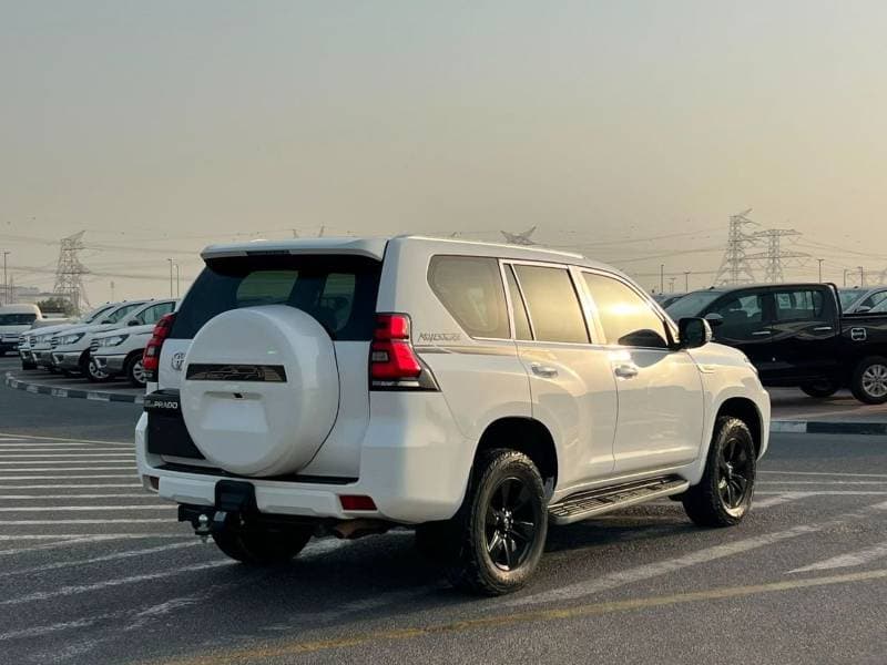2021 Toyota Prado TX L thumbnail 6