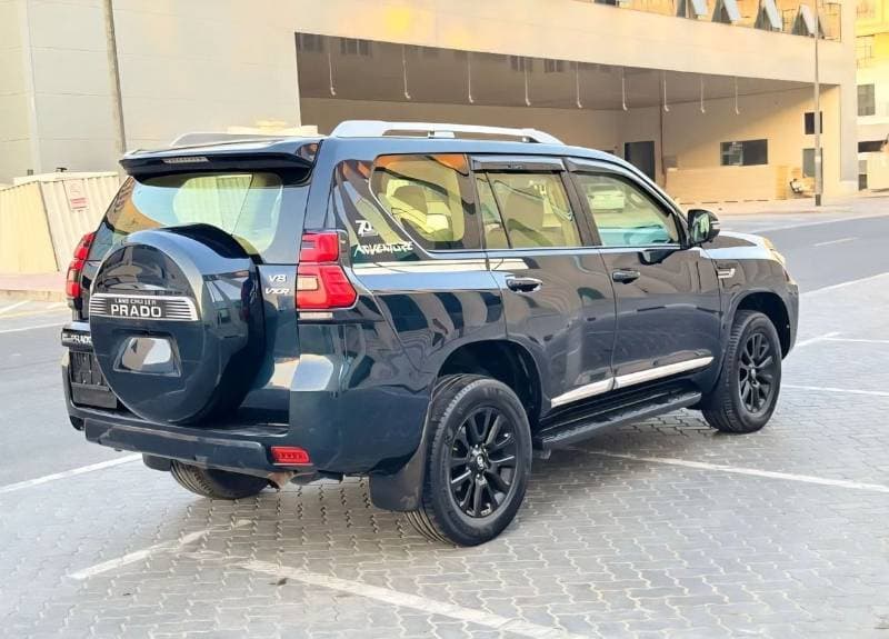 2018 Toyota Prado VXR thumbnail 7