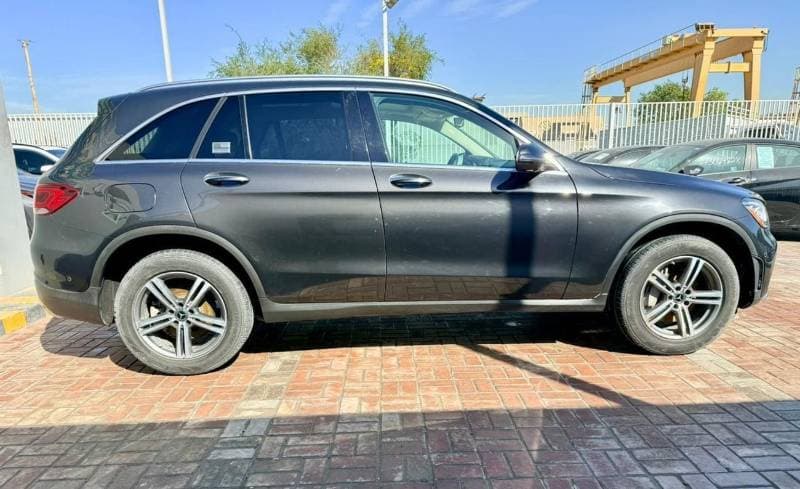 2020 Mercedes Benz GLC 300 AMG thumbnail 4