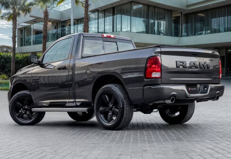 2020 RAM 1500 thumbnail 3